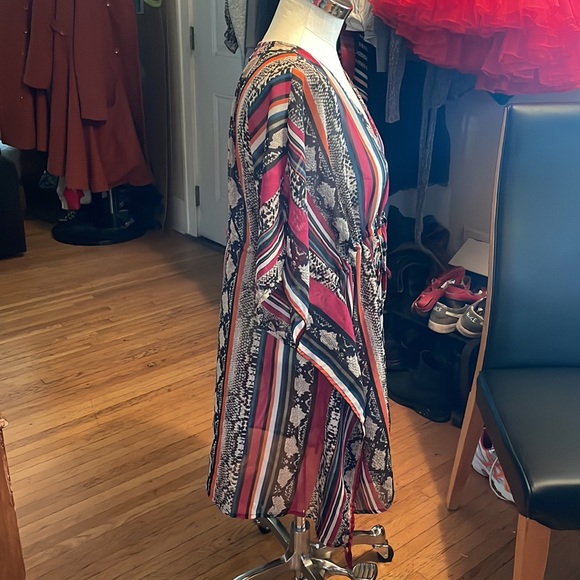 Animal print striped cover up - Picture 2 of 7